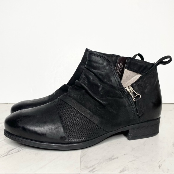 Miz Mooz Slinky Black Bootie 41